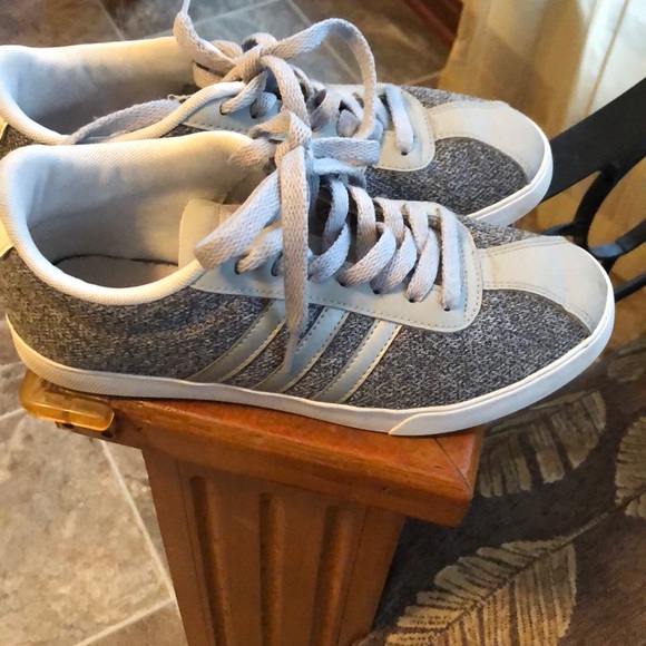 Adidas - Picture 4 of 5